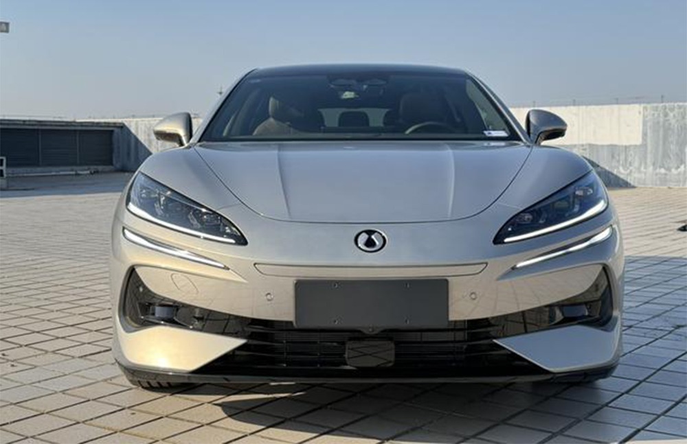 imgi_2_denza z9 4 Denza Z9GT DM 2026 Model 1100 All-Wheel Drive Ultra Edition– Factory Price From China | Latest Cars From China - Image 1
