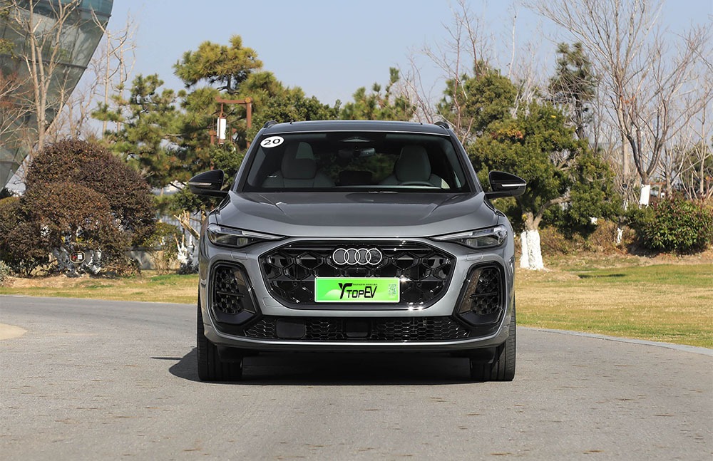 imgi_3_1_3(65) Audi Q5L 2026– Ready for Export From China | Buy New Cars From China - Image 1