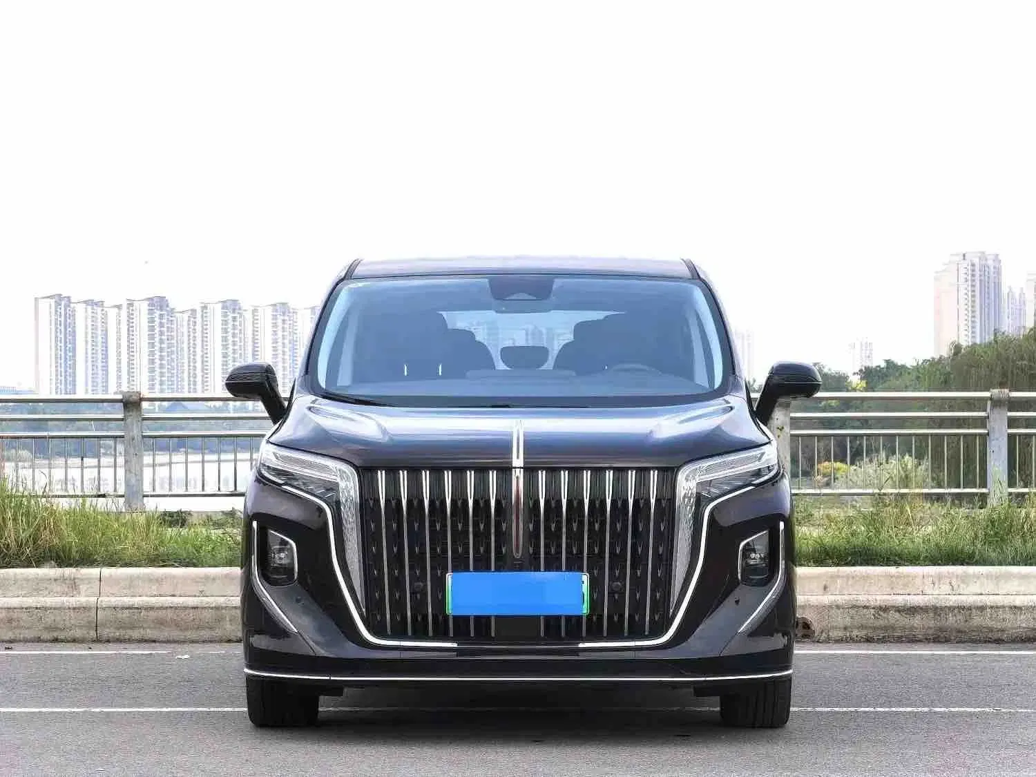 imgi_83_Used-2025-Hongqi-Hq9-Phev-220km-Range-Auto-Car-Used-Car-Hybrid-C 2026 Hongqi Hq9 Phev 220km Range– Wholesale Price From China | Electric SUVs From China - Image 1